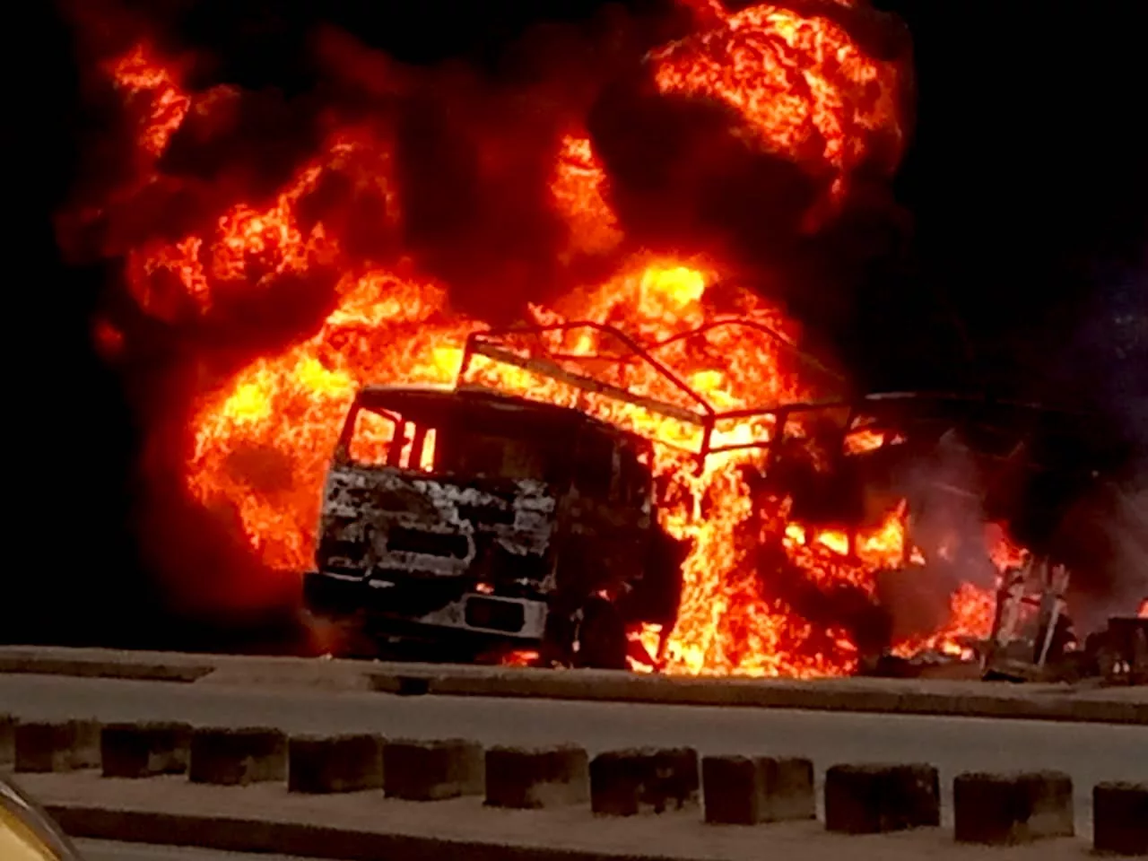 INCENDIE AKASSATO